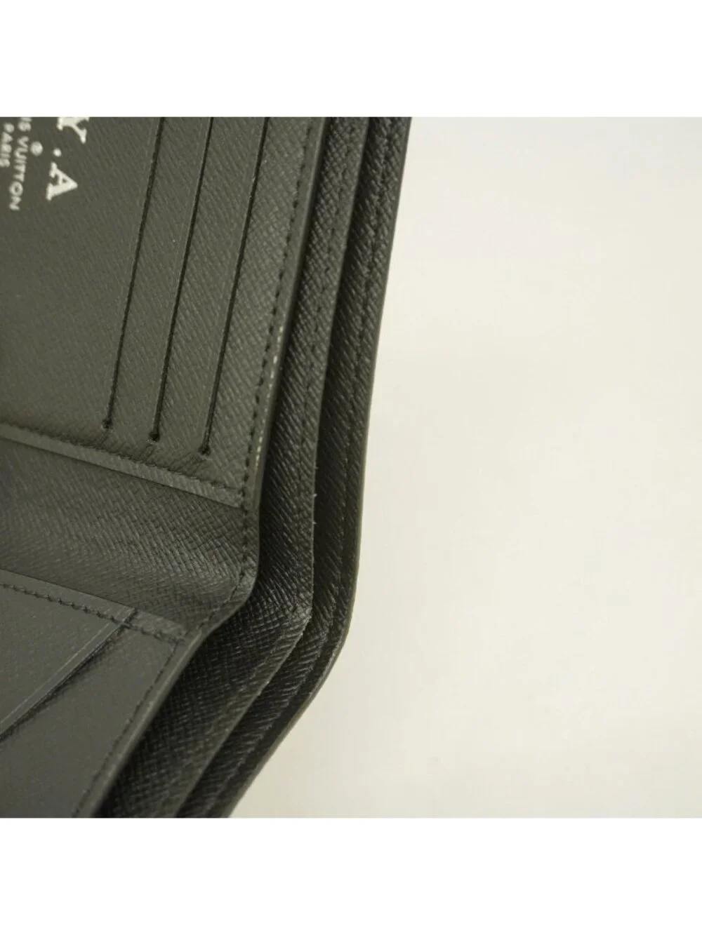 Louis Vuitton Billfold Taiga Portefeuille Multiple Ardoise Wallet
